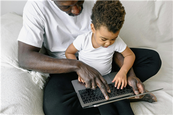 Dad and child 