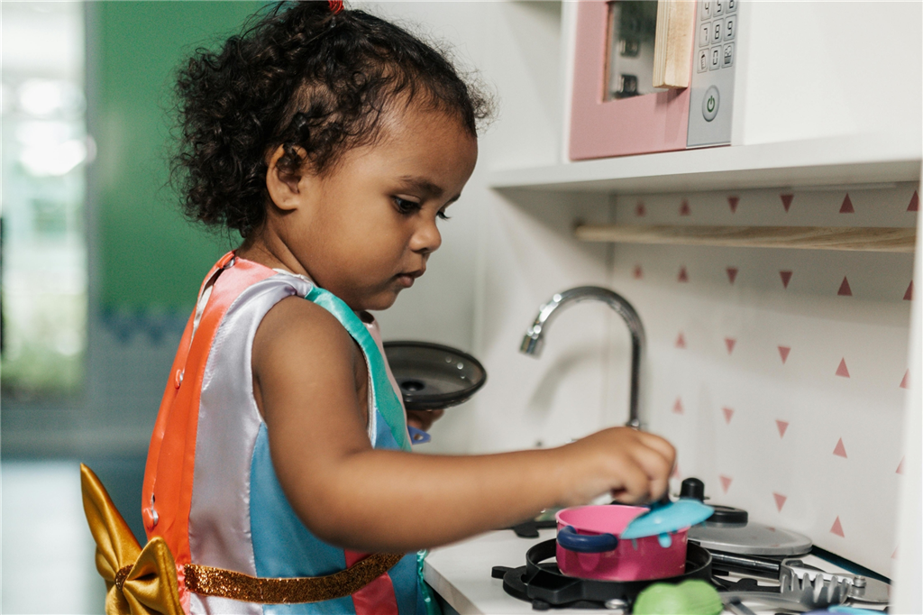 play kitchen